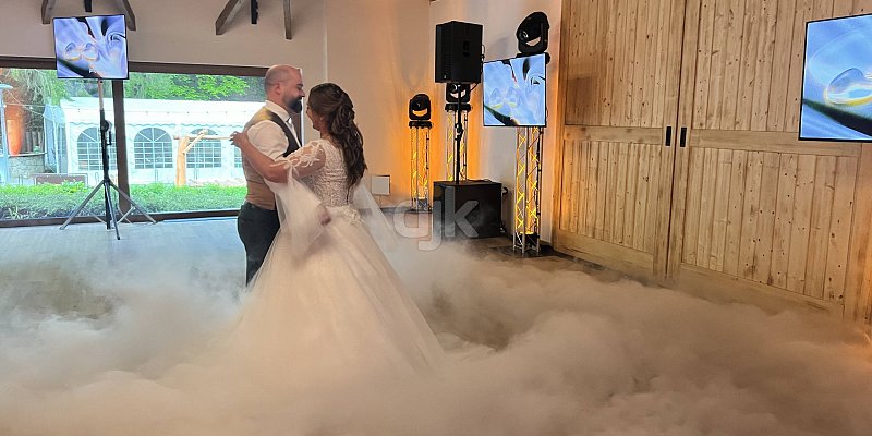 SVADBA EKOREZORT VENDELÍN PODSKALIE